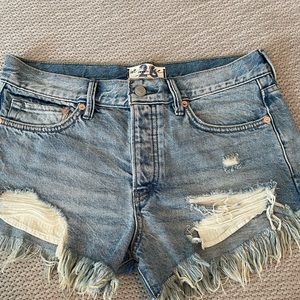 We The Free denim cutoffs Size 26